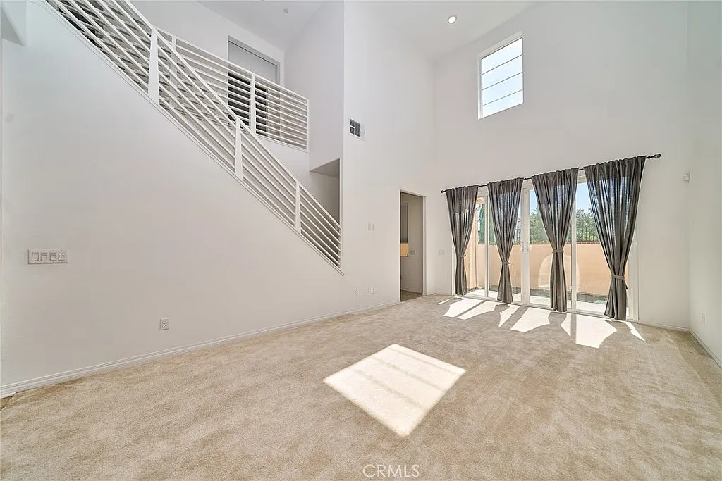 3 bed, 1839 sqft, $3,600 — Photo 4