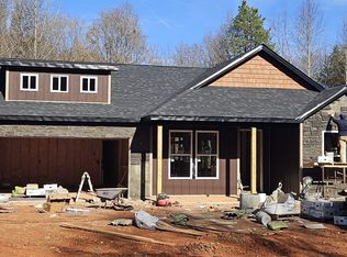 546 Dillon St, Chesnee, SC 29323