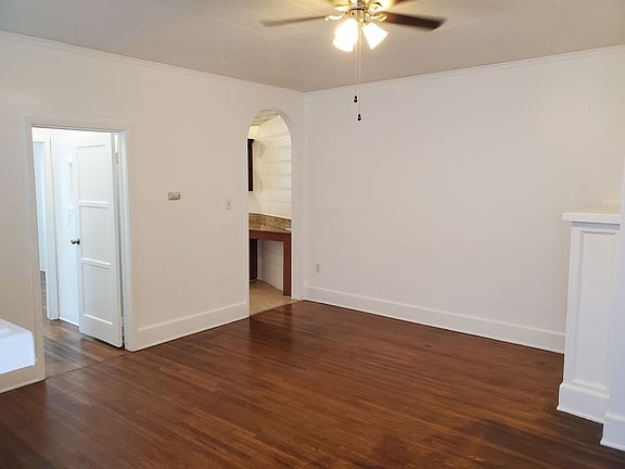 2nd image of 220 Quincy Ave APT G