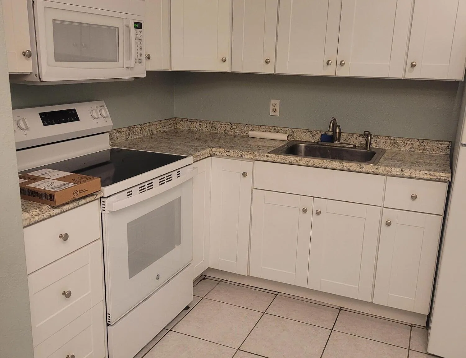 2 bed, 1.0 bath, 785 sqft, $1,550 — Photo 3