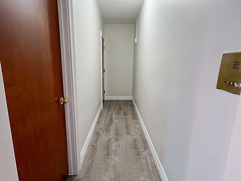 322 Hudson St / Luca Investments LLC — Photo 30