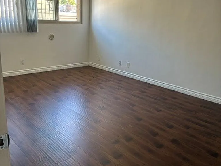 8735 Delgany Ave — Photo 38