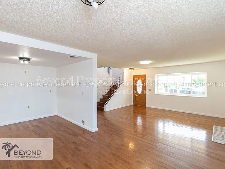 904 Harbison Pl — Photo 4