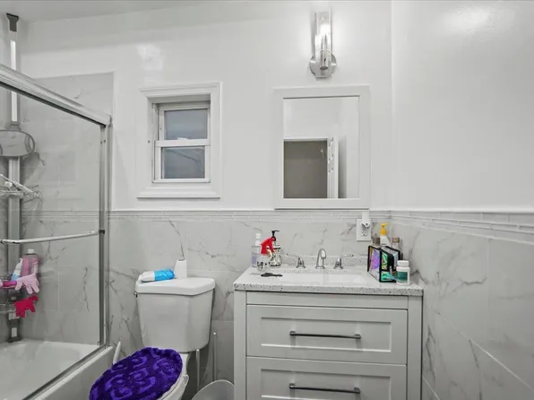 244 Clinton Avenue image 16 of 37