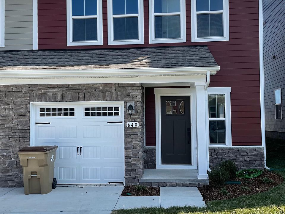 1st image of 640 Exmoor Dr