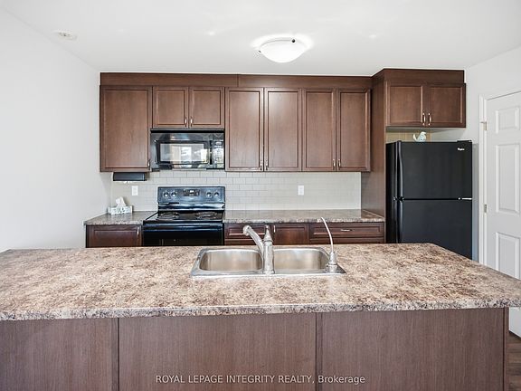 5th image of 103 Fraser Fields Way #I