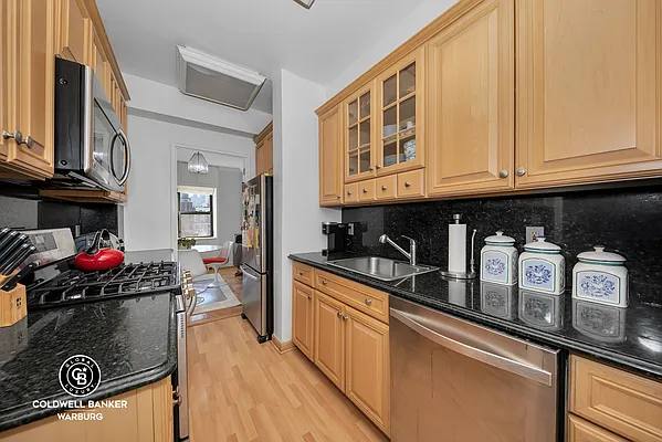 333 East 55th Street #11F in Sutton Place, Manhattan