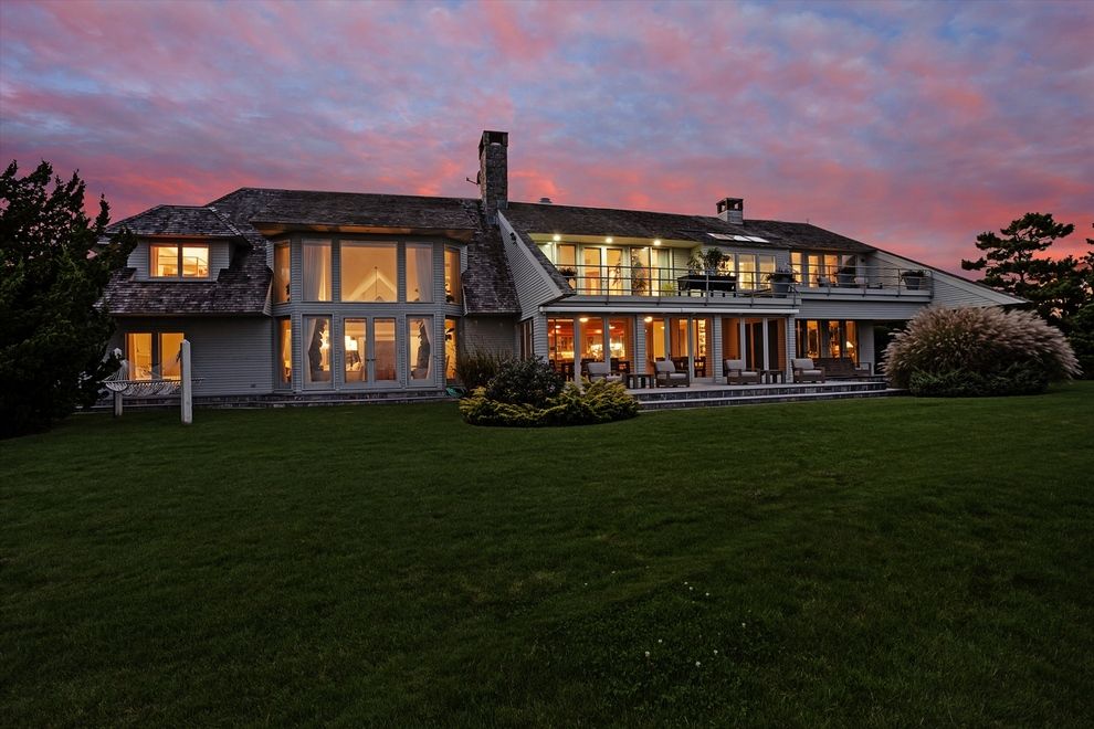 28 Ring Neck Rd, Remsenburg, NY 11960 Out East