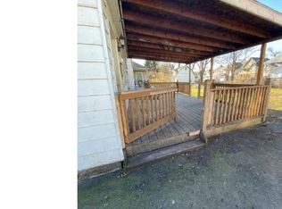 12 Roberts St, Middletown, NY 10940