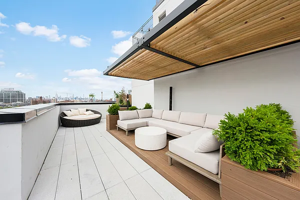 Rented by Nooklyn NYC LLC | media 19