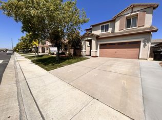 10476 Fossil Way, Elk Grove, CA 95757