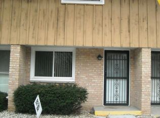 336 Ridgeview Ave APT 8, Rockford, IL 61107