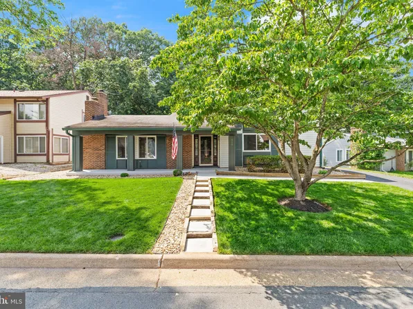 515 Sugarland Run Dr, Sterling, VA 20164