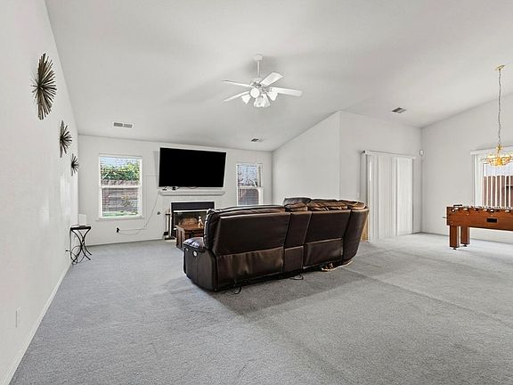 5th image of 3882 Pintail Ct