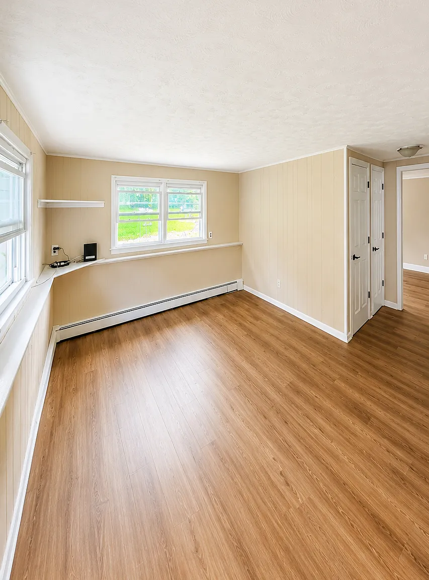 Kurt Ln, Hauppauge — Photo 4