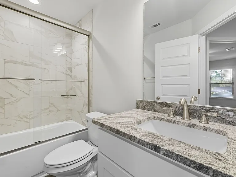 5017 Hamilton Cir — Photo 13