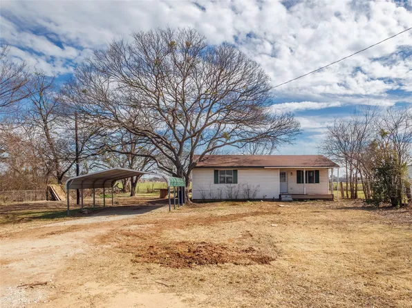 704 Maple St, Brownwood, TX 76801