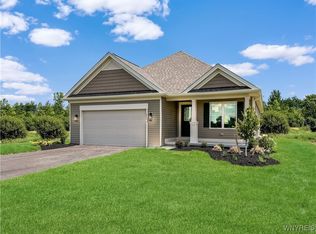 6684 Curtis Ct, Lockport, NY 14094