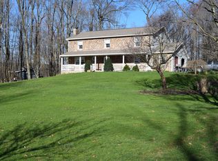 1005 Dogwood Ln, Roaring Spring, PA 16673