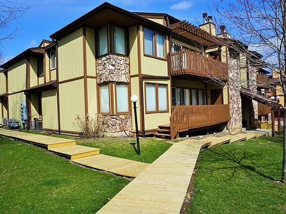 2nd image of 846 Kendall Ln #5G