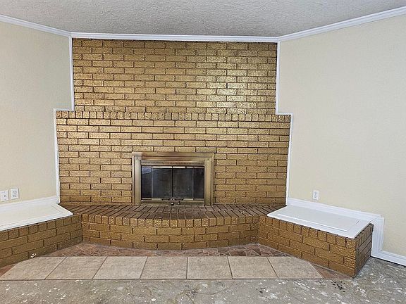 4th image of 217 Utah Dr