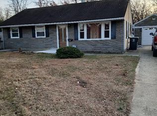 42 S Rose Ln, West Berlin, NJ 08091