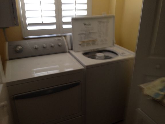 4th image of 9524 Gulf Shore Dr APT 2