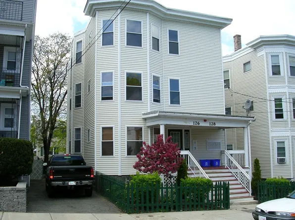 126-128 Vernal St Unit 3, Everett, MA 02149