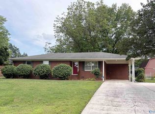 405 Beard St SW, Decatur, AL 35601