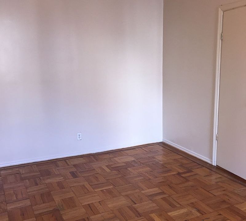 1st image of 859 42nd St APT 1A