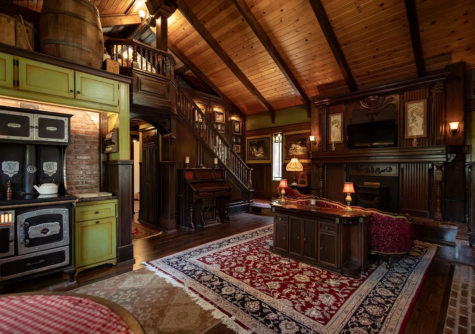 Furnished Custom Cabin in Pine Mountain Club | 2BR + Loft/Study | Deck, Sound System & Mountain C... — Photo 3