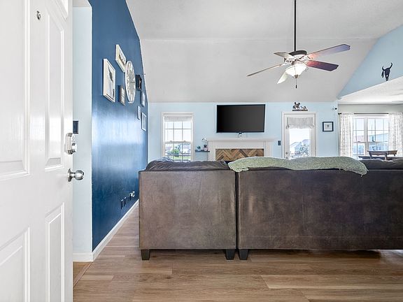 5th image of 3785 Tamera Ln
