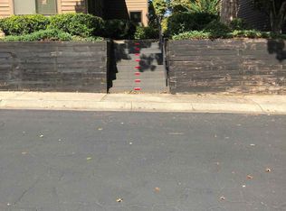1708 Parkaire Xing #17, Marietta, GA 30068