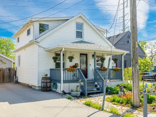 61 Rosedale Ave, Saint Catharines, ON L2P 1Y6