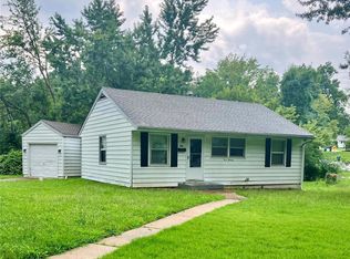 300 Estridge Rd, Saint Louis, MO 63137