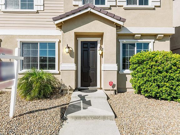 3rd image of 1388 Sonata Drive
