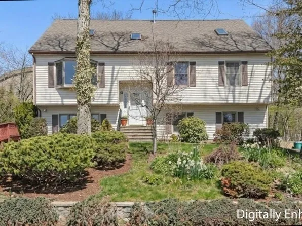 16 Battlemarch Way, Woburn, MA 01801