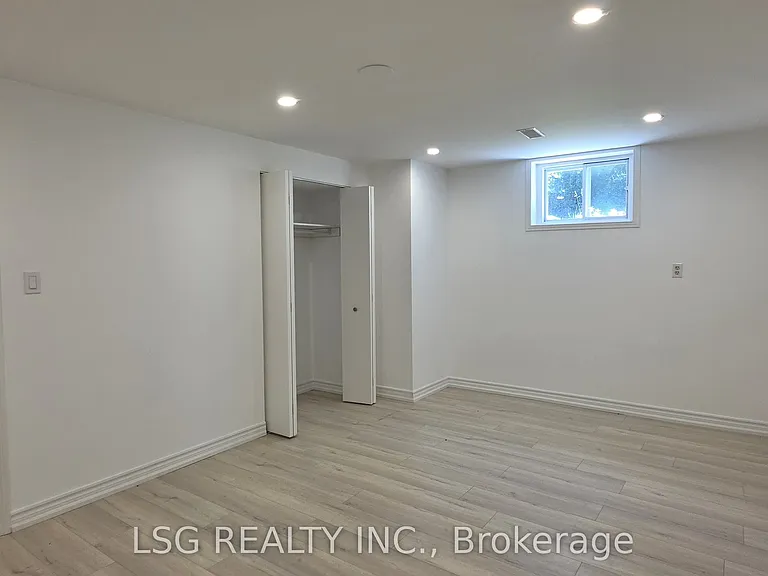 81 Norgrove Cres — Photo 21