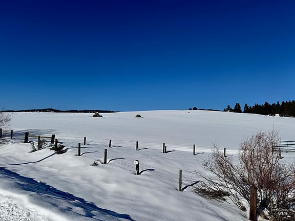 4th image of High Valley Rd
