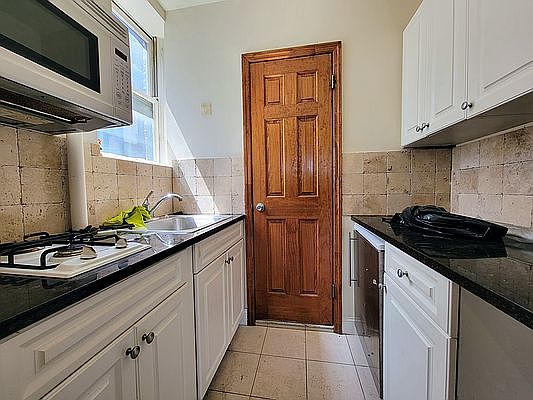 5th image of 26 7th Ave S #5X
