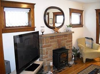 3rd image of 1329 W 114th St