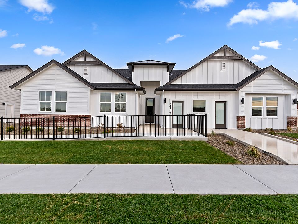 10516 Cloudburst Front View