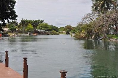 4th image of 20120 Bel Aire Dr