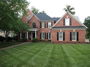 2 Windrock Way, Greensboro, NC 27455