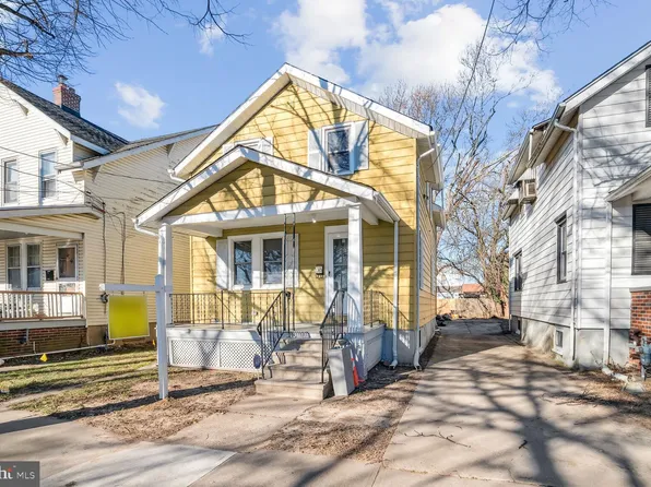 21 Alden Ave, Trenton, NJ 08618