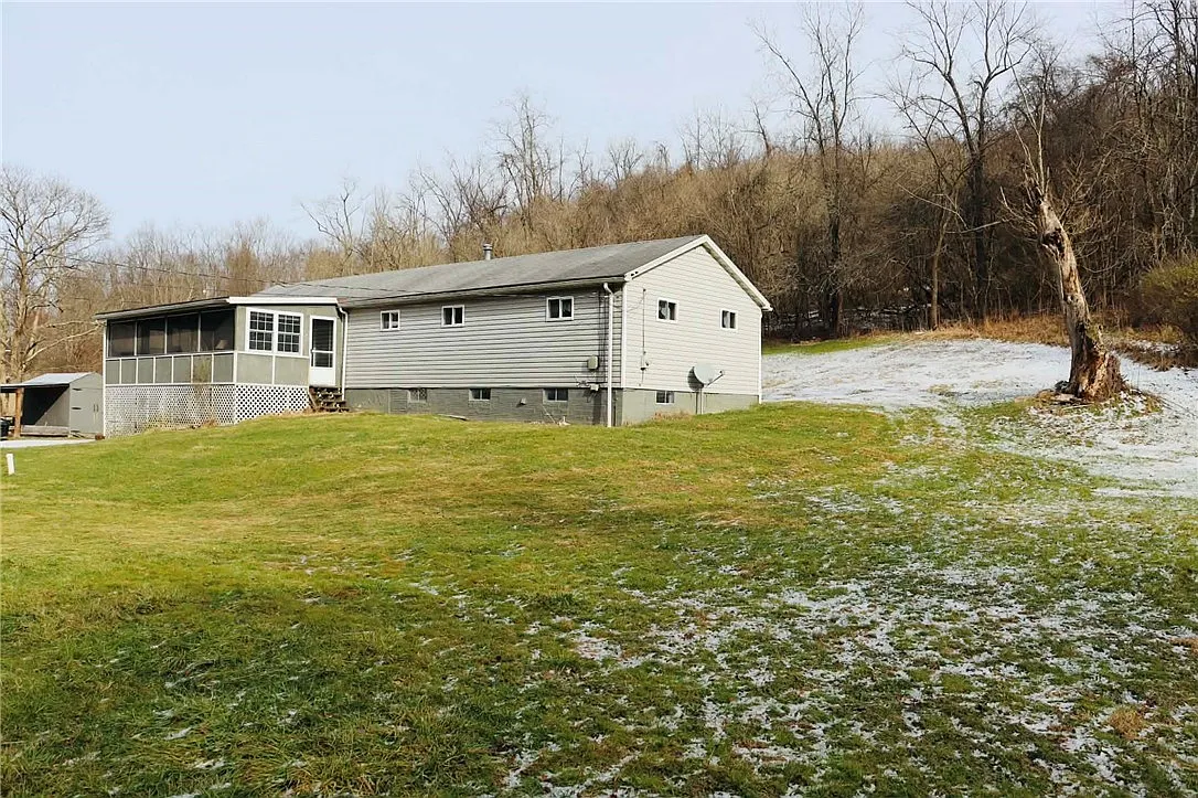 242 Sugar Run Rd photo 1
