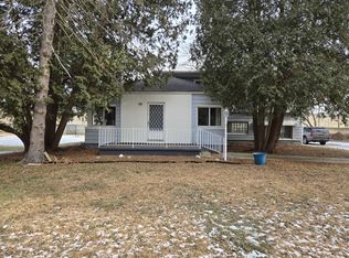 26055 Campau Ln, Harrison Township, MI