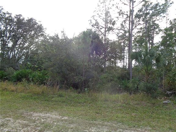 2nd image of 409 Greenbriar Blvd