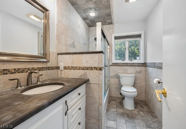 29 Tiffany Dr — Photo 18