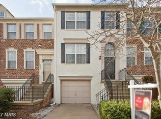 1212 Heritage Commons Ct, Reston, VA 20194